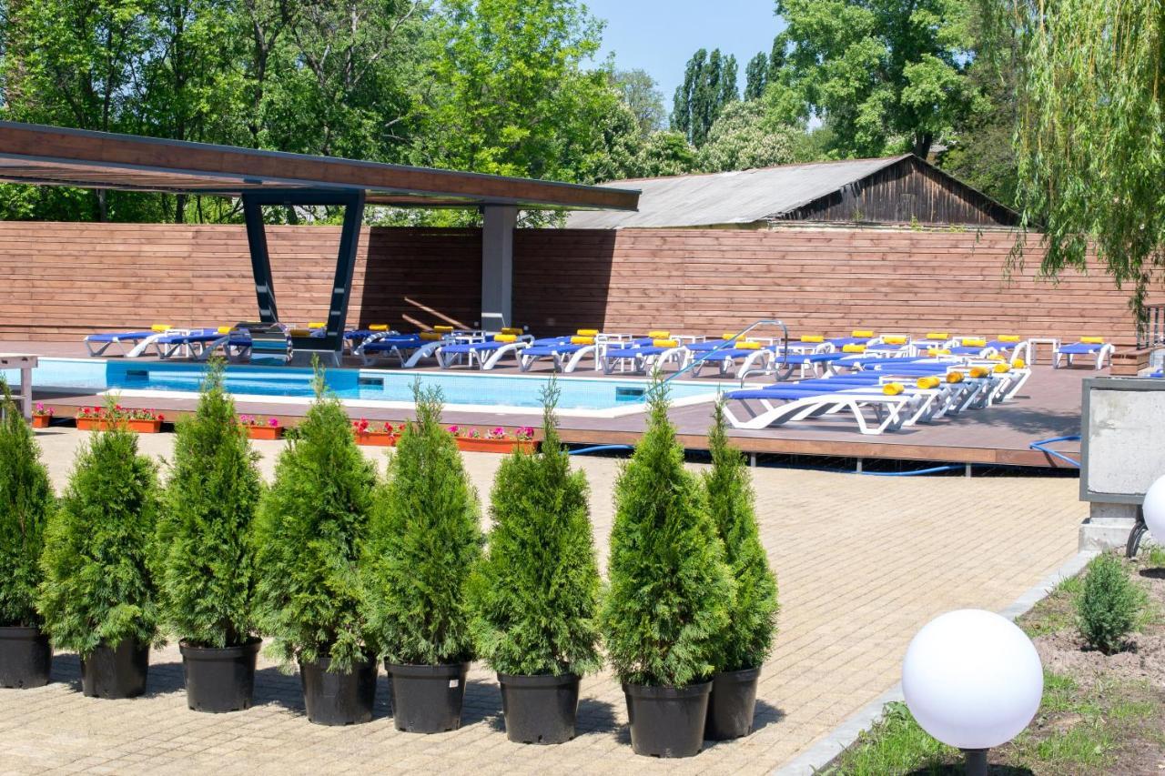 Riverside- Hotel And Mice Chernihiv Exterior photo
